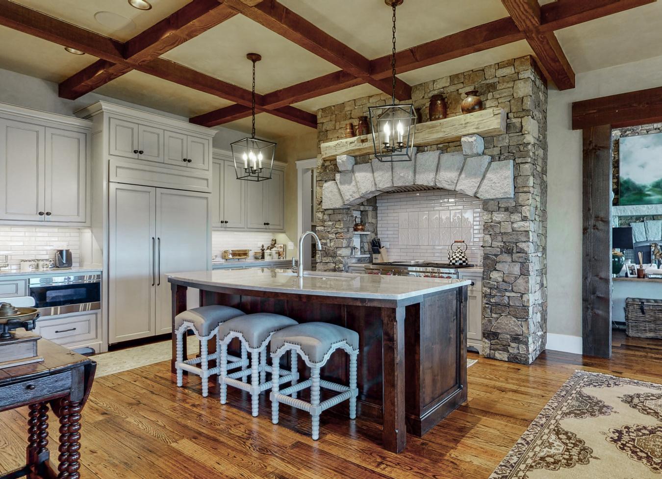 Glenville, Jackson, 1001185, United States, 5 Bedrooms Bedrooms, ,5 BathroomsBathrooms,Residential,For Sale,1894055