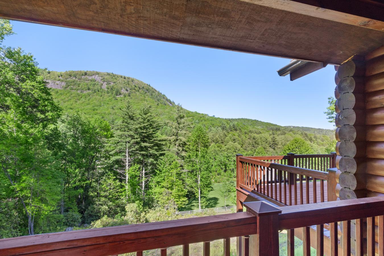 Highlands, Macon, 28741, United States, 3 Bedrooms Bedrooms, ,2 BathroomsBathrooms,Residential,For Sale,1894052