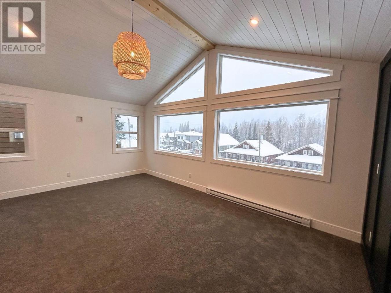 Sun Peaks, BC, V0E5N0, Canada, 4 Bedrooms Bedrooms, ,3 BathroomsBathrooms,Residential,For Sale,1894650