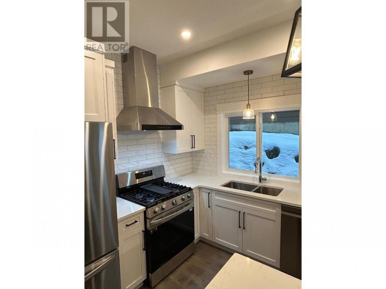 Sun Peaks, BC, V0E5N0, Canada, 4 Bedrooms Bedrooms, ,3 BathroomsBathrooms,Residential,For Sale,1894650