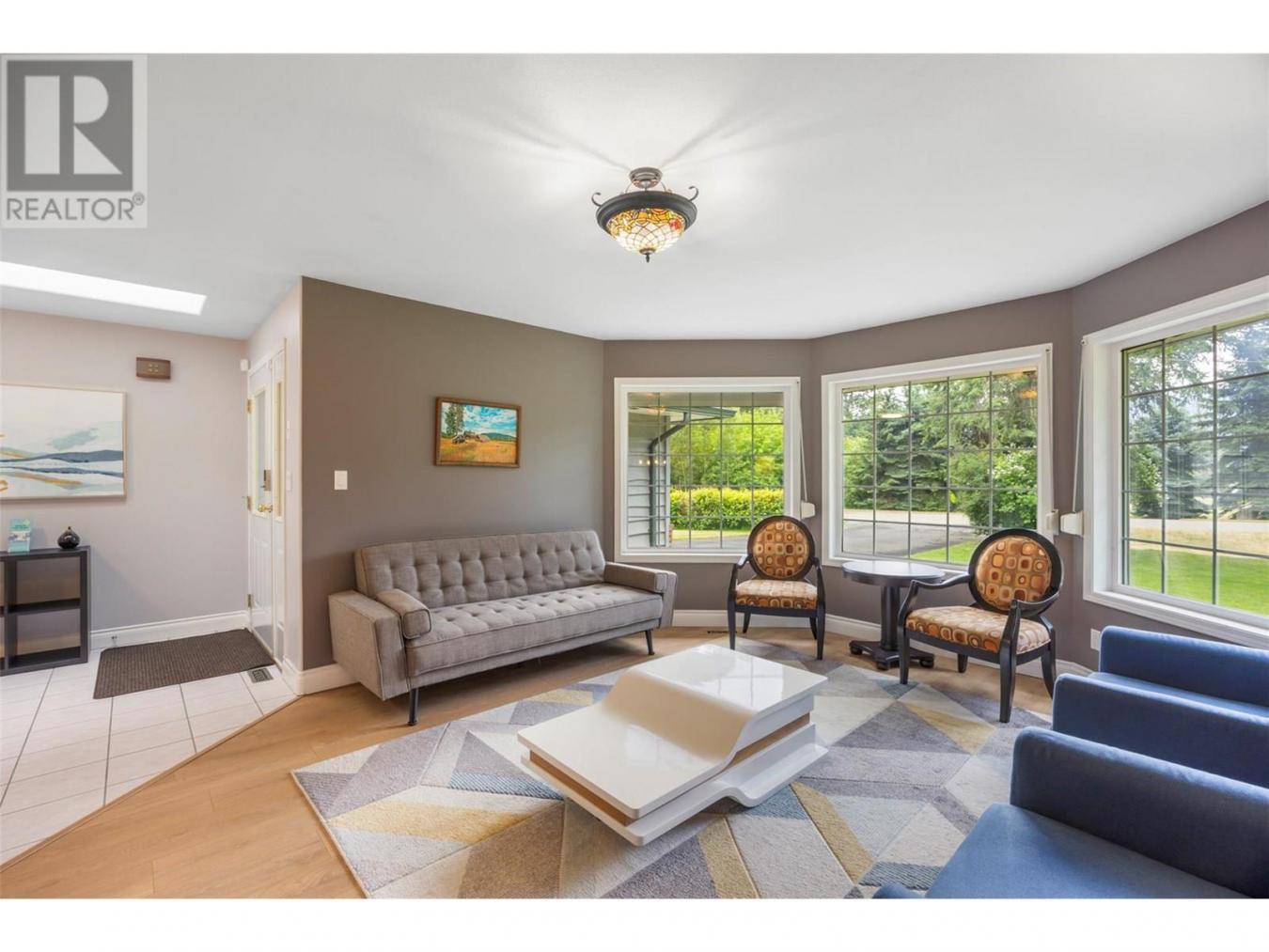 Scotch Creek, BC, V0E1M5, Canada, 3 Bedrooms Bedrooms, ,-37 BathroomBathrooms,Residential,For Sale,1894656