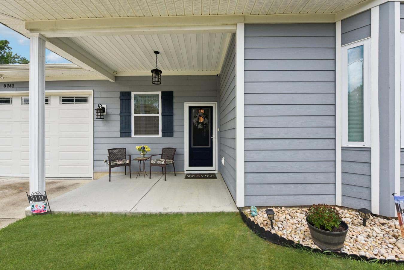 Clover, York, 29710, United States, 3 Bedrooms Bedrooms, ,2 BathroomsBathrooms,Residential,For Sale,1904098