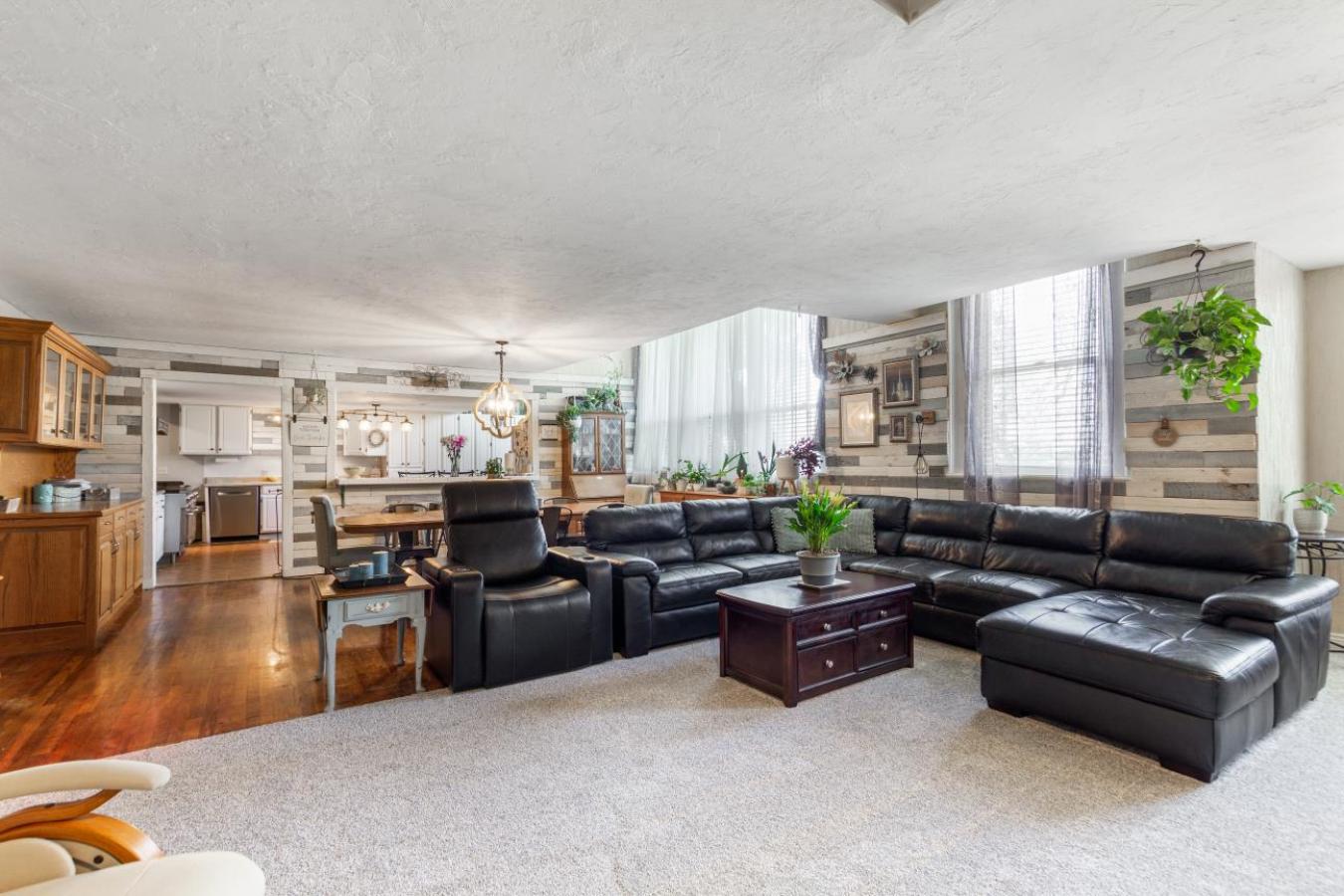 Idaho Falls, Bonneville, 83401, United States, 6 Bedrooms Bedrooms, ,5 BathroomsBathrooms,Residential,For Sale,1899140