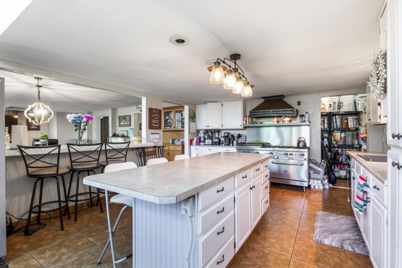 Idaho Falls, Bonneville, 83401, United States, 6 Bedrooms Bedrooms, ,5 BathroomsBathrooms,Residential,For Sale,1899140