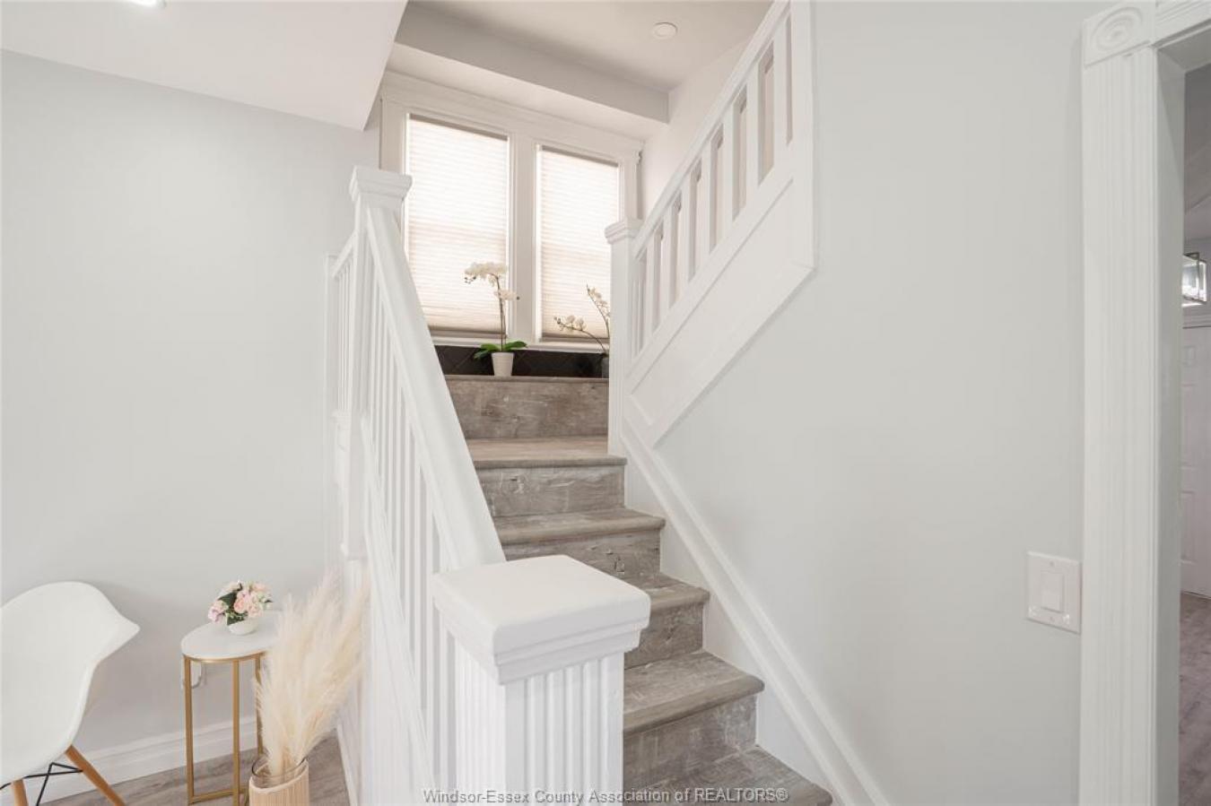 Windsor, ON, N9A 4R1, Canada, ,Residential,For Sale,1894646