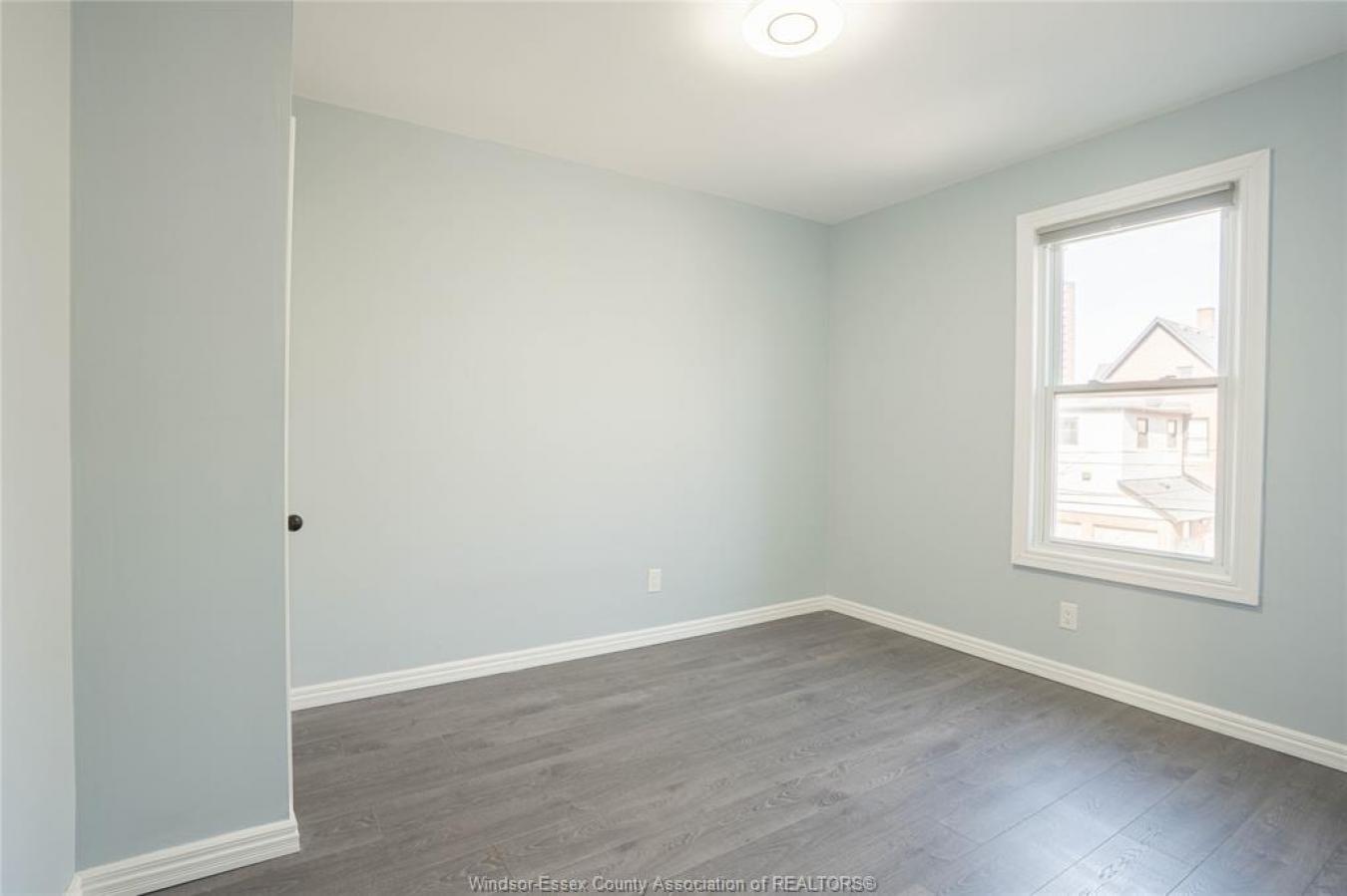 Windsor, ON, N9A 4R1, Canada, ,Residential,For Sale,1894646