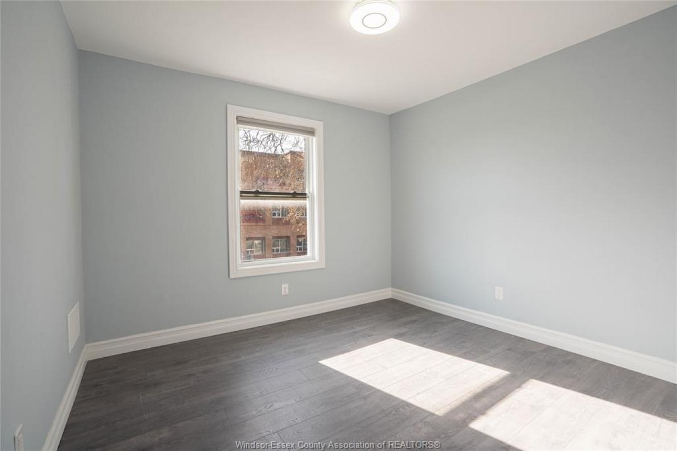 Windsor, ON, N9A 4R1, Canada, ,Residential,For Sale,1894646