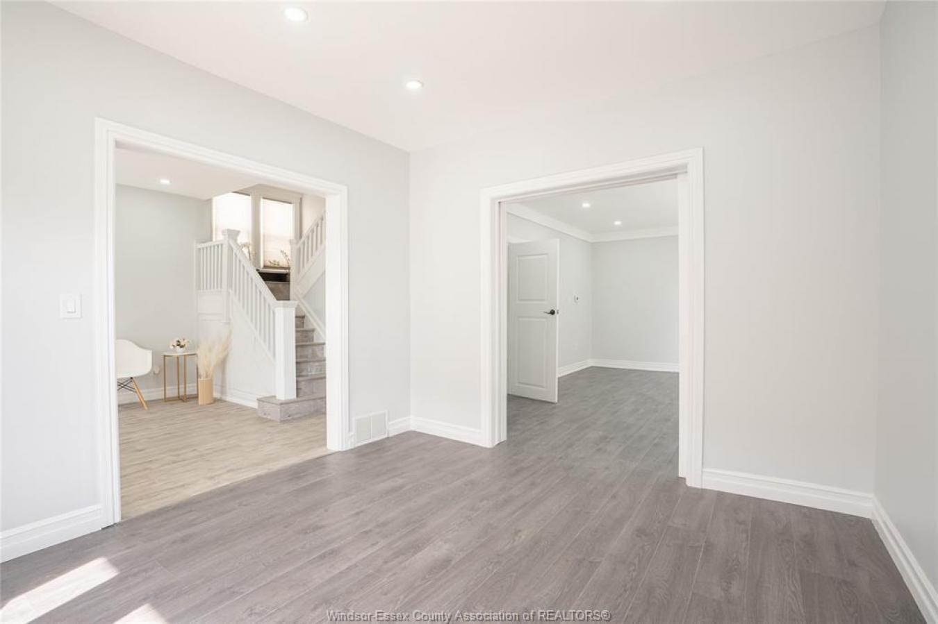 Windsor, ON, N9A 4R1, Canada, ,Residential,For Sale,1894646