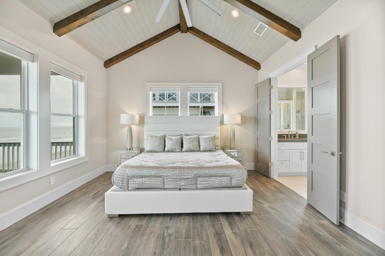 Galveston, Galveston, 77554, United States, 5 Bedrooms Bedrooms, ,5 BathroomsBathrooms,Residential,For Sale,1899138