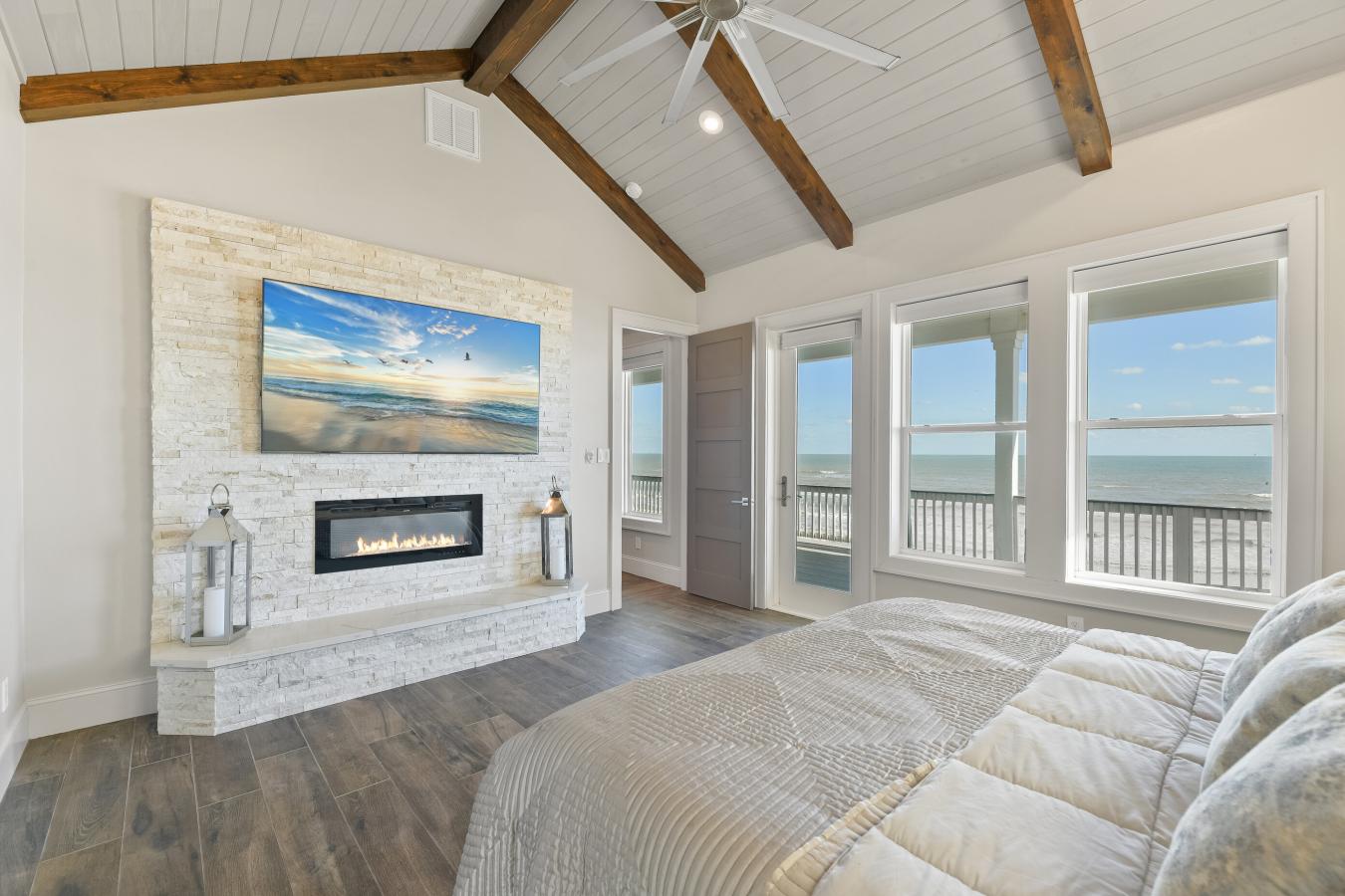 Galveston, Galveston, 77554, United States, 5 Bedrooms Bedrooms, ,5 BathroomsBathrooms,Residential,For Sale,1899138