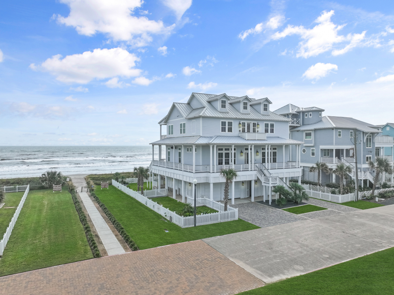 Galveston, Galveston, 77554, United States, 5 Bedrooms Bedrooms, ,5 BathroomsBathrooms,Residential,For Sale,1899138