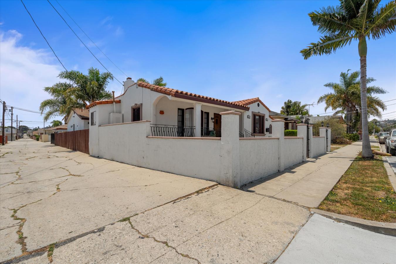 San Pedro, California, 90731, United States, 5 Bedrooms Bedrooms, ,3 BathroomsBathrooms,Residential,For Sale,1894639