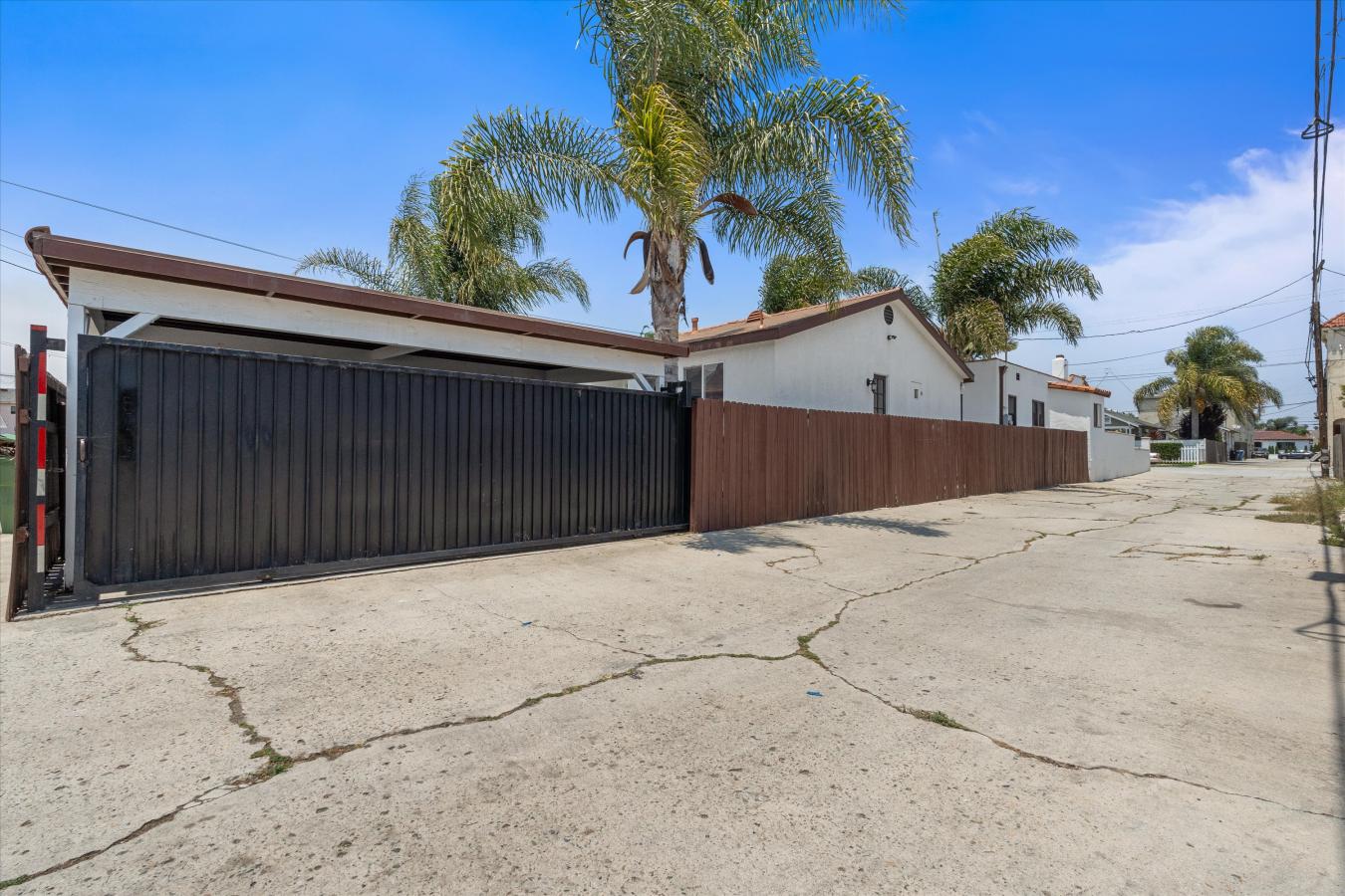 San Pedro, California, 90731, United States, 5 Bedrooms Bedrooms, ,3 BathroomsBathrooms,Residential,For Sale,1894639