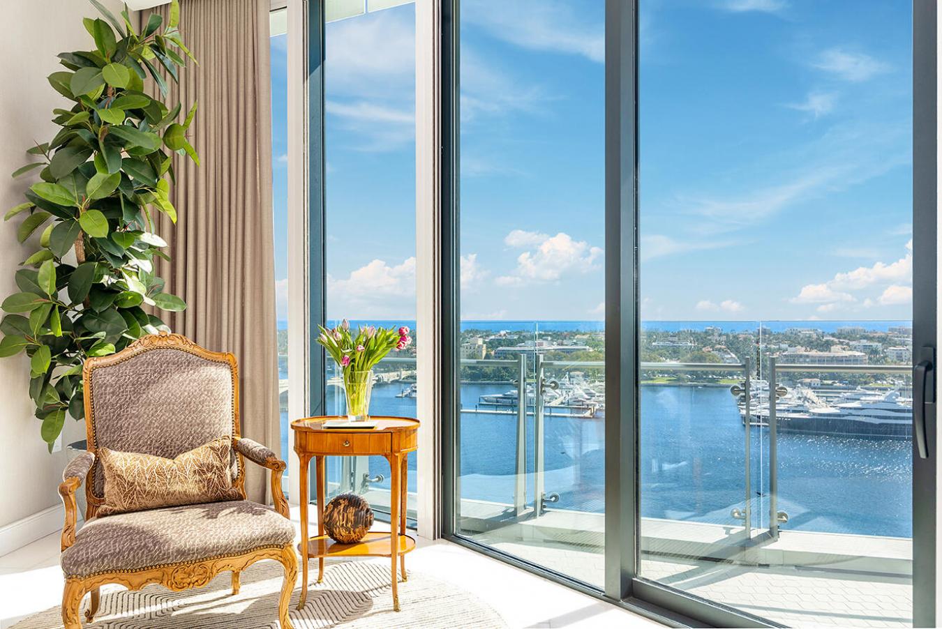 West Palm Beach, Florida, 33401, United States, 3 Bedrooms Bedrooms, ,4 BathroomsBathrooms,Residential,For Sale,1894637