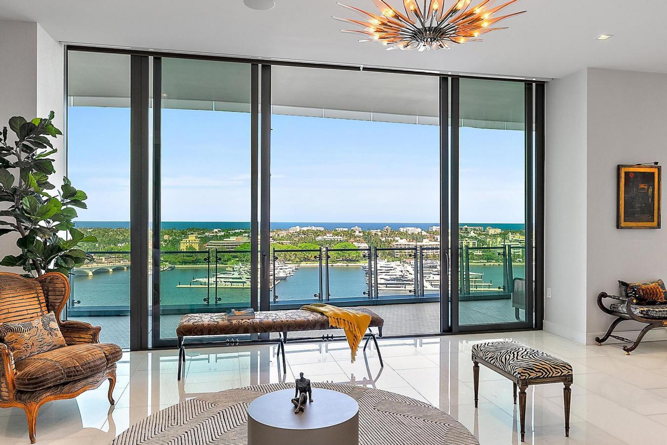 West Palm Beach, Florida, 33401, United States, 3 Bedrooms Bedrooms, ,4 BathroomsBathrooms,Residential,For Sale,1894637
