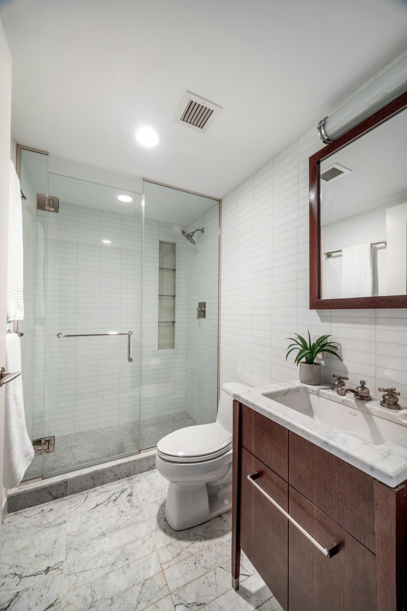 New York, New York, 10065, United States, 3 Bedrooms Bedrooms, ,3 BathroomsBathrooms,Residential,For Sale,1894631