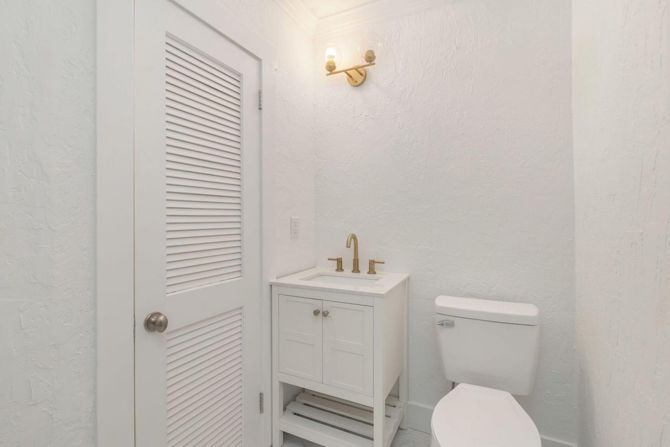 West Palm Beach, Florida, 33405, United States, 4 Bedrooms Bedrooms, ,3 BathroomsBathrooms,Residential,For Sale,1894629