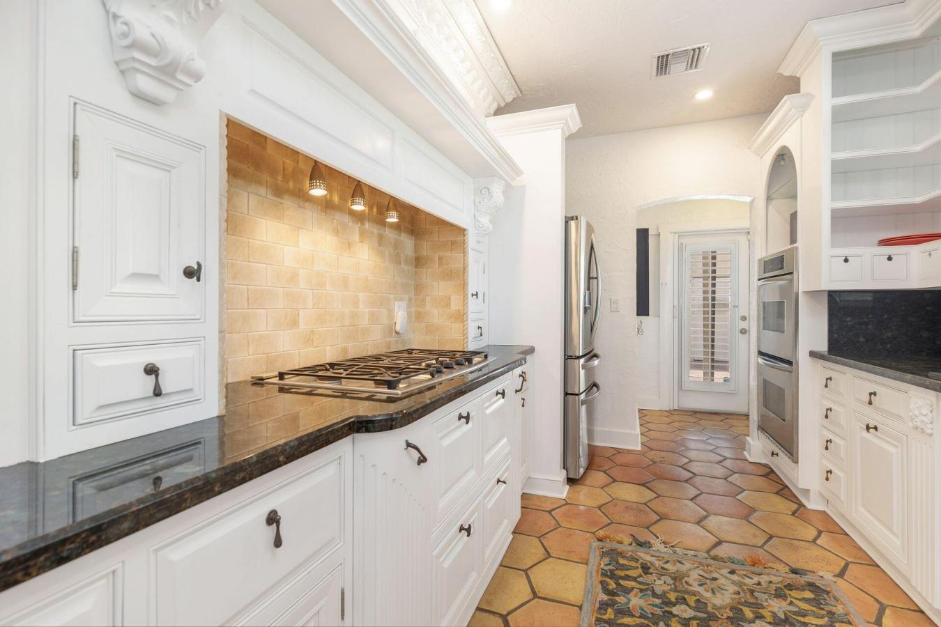 West Palm Beach, Florida, 33405, United States, 4 Bedrooms Bedrooms, ,3 BathroomsBathrooms,Residential,For Sale,1894629