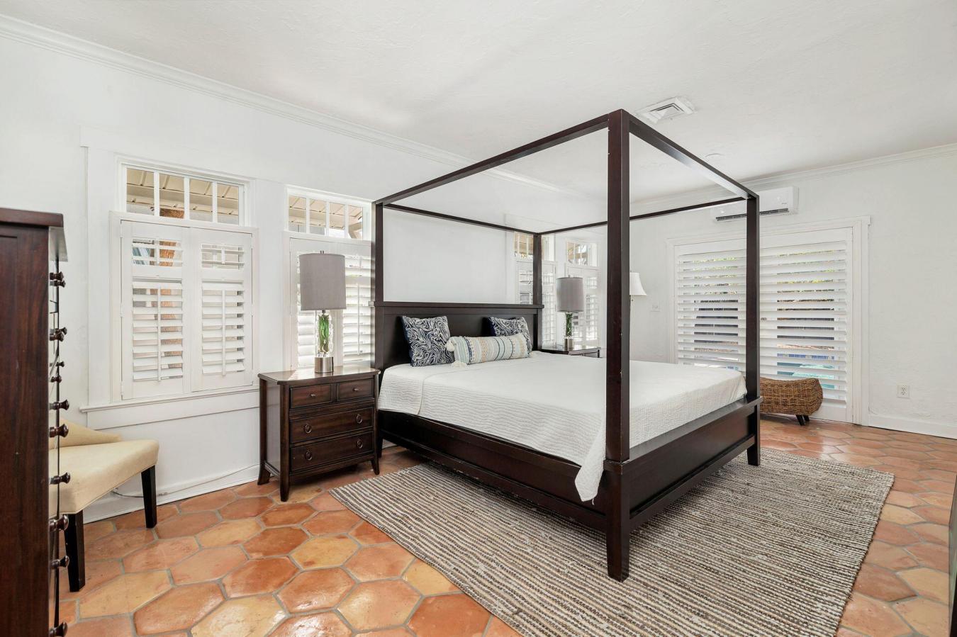 West Palm Beach, Florida, 33405, United States, 4 Bedrooms Bedrooms, ,3 BathroomsBathrooms,Residential,For Sale,1894629