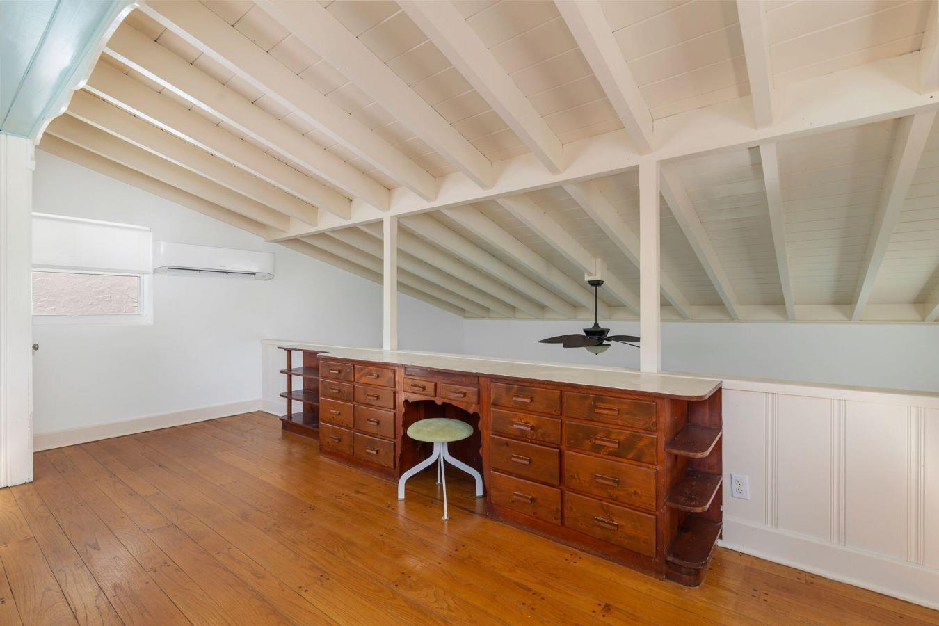 West Palm Beach, Florida, 33405, United States, 4 Bedrooms Bedrooms, ,3 BathroomsBathrooms,Residential,For Sale,1894629