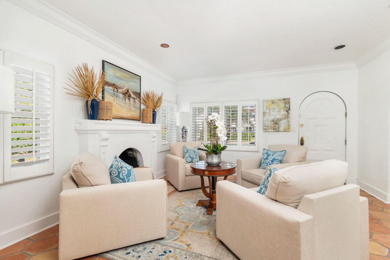 West Palm Beach, Florida, 33405, United States, 4 Bedrooms Bedrooms, ,3 BathroomsBathrooms,Residential,For Sale,1894629