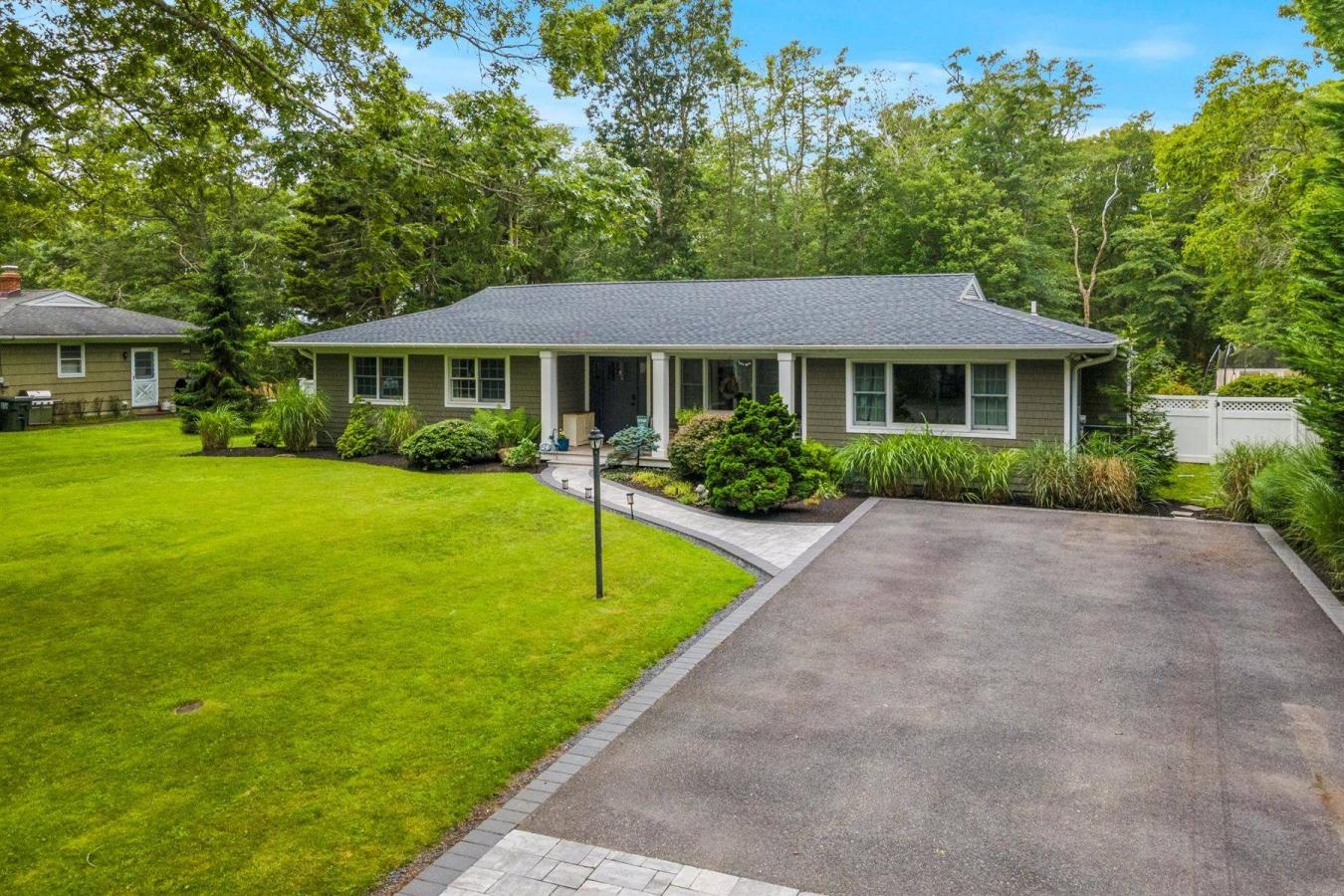 East Quogue, New York, 11942, United States, 3 Bedrooms Bedrooms, ,2 BathroomsBathrooms,Residential,For Sale,1894619