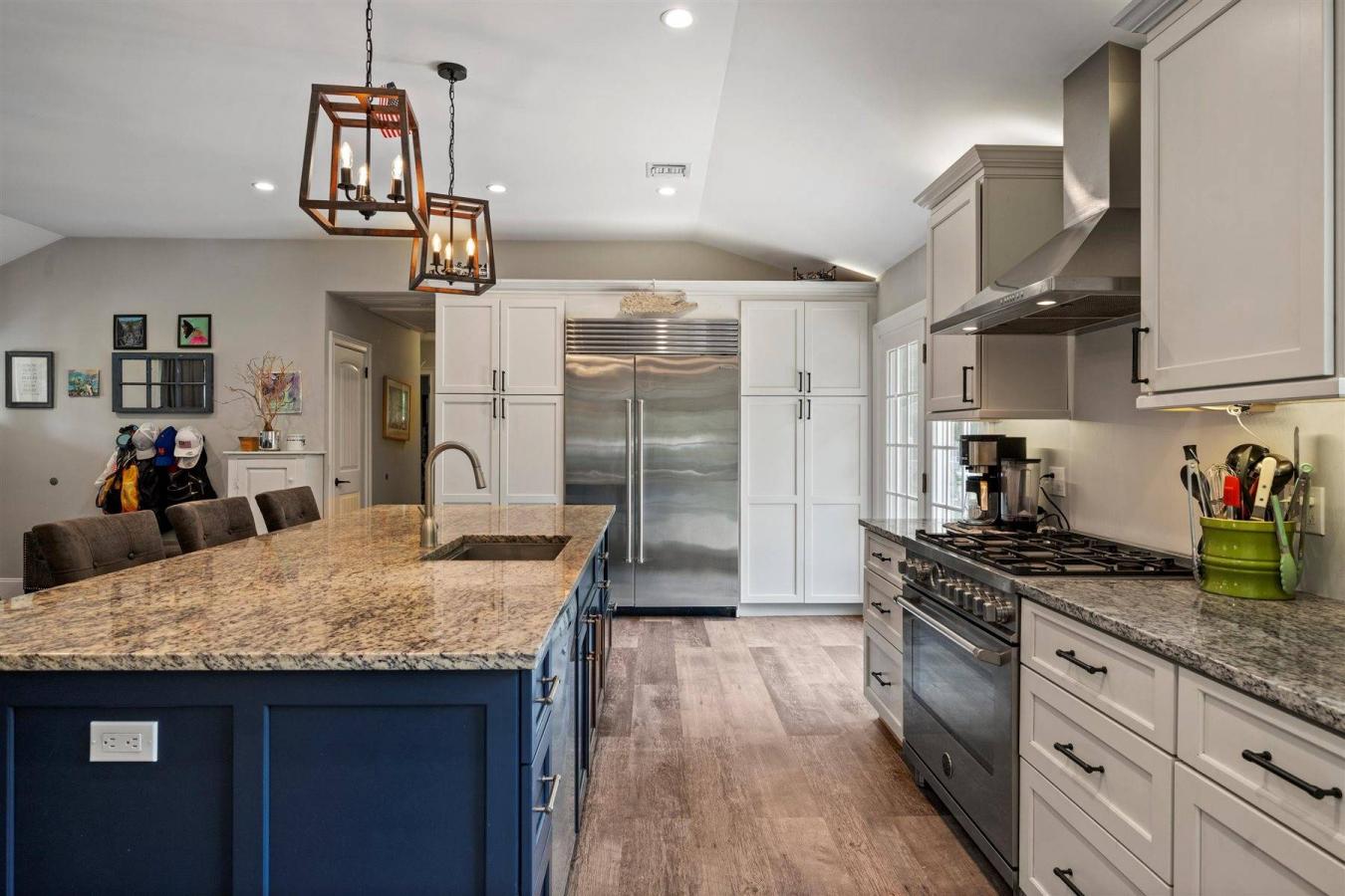 East Quogue, New York, 11942, United States, 3 Bedrooms Bedrooms, ,2 BathroomsBathrooms,Residential,For Sale,1894619