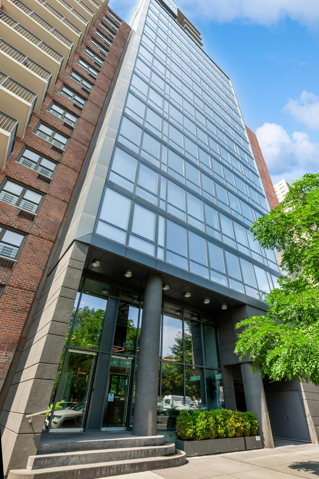 New York, New York, 10128, United States, 2 Bedrooms Bedrooms, ,2 BathroomsBathrooms,Residential,For Sale,1894618