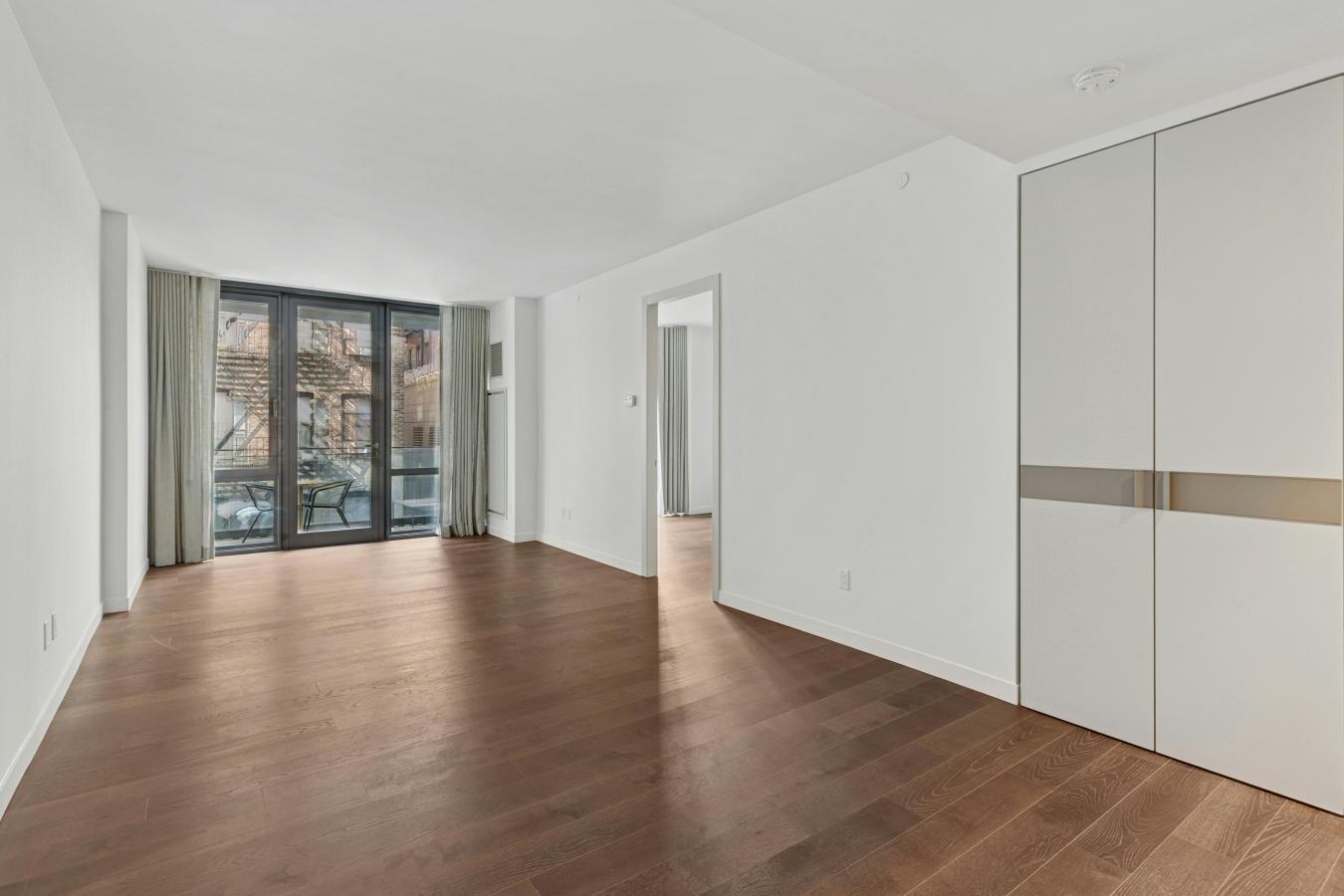 New York, New York, 10128, United States, 2 Bedrooms Bedrooms, ,2 BathroomsBathrooms,Residential,For Sale,1894618