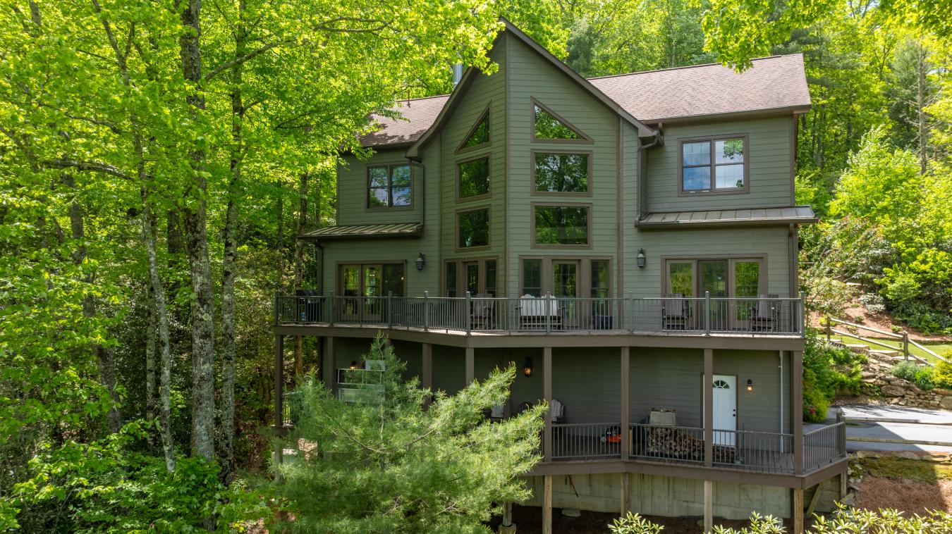 Cullowhee, Jackson, 28723, United States, 4 Bedrooms Bedrooms, ,4 BathroomsBathrooms,Residential,For Sale,1899137