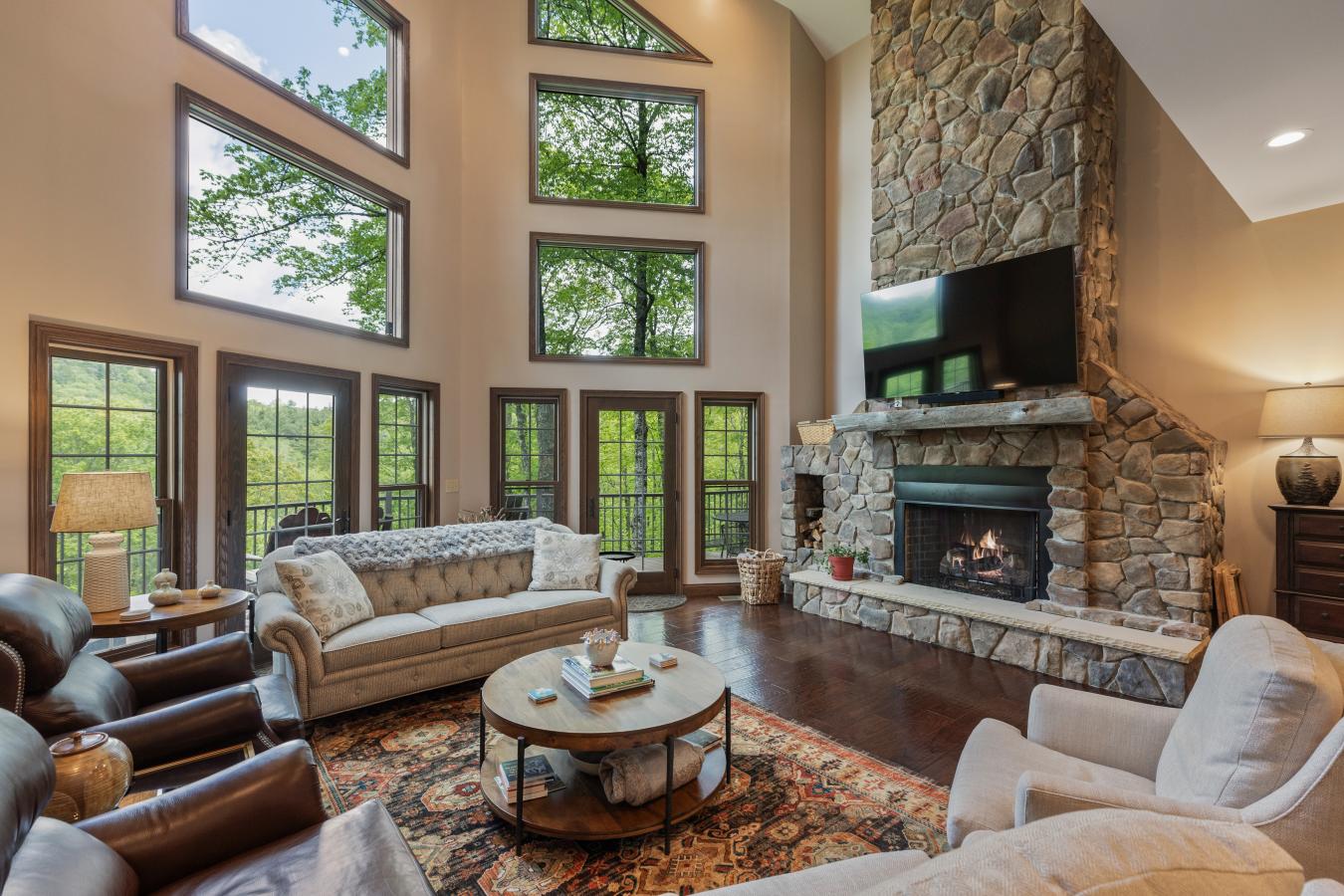 Cullowhee, Jackson, 28723, United States, 4 Bedrooms Bedrooms, ,4 BathroomsBathrooms,Residential,For Sale,1899137