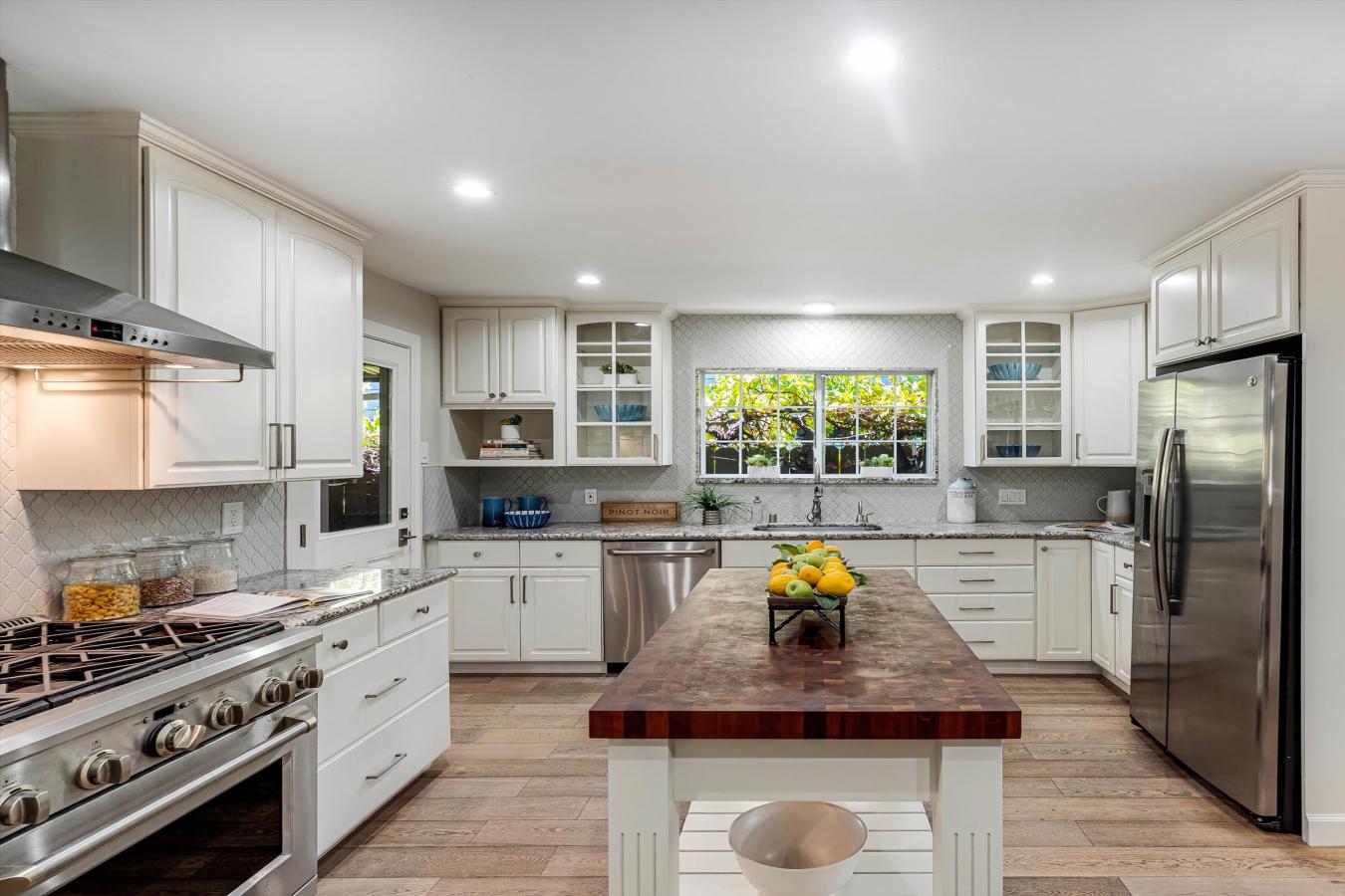 Calistoga, Napa, 94515, United States, 3 Bedrooms Bedrooms, ,2 BathroomsBathrooms,Residential,For Sale,1897946