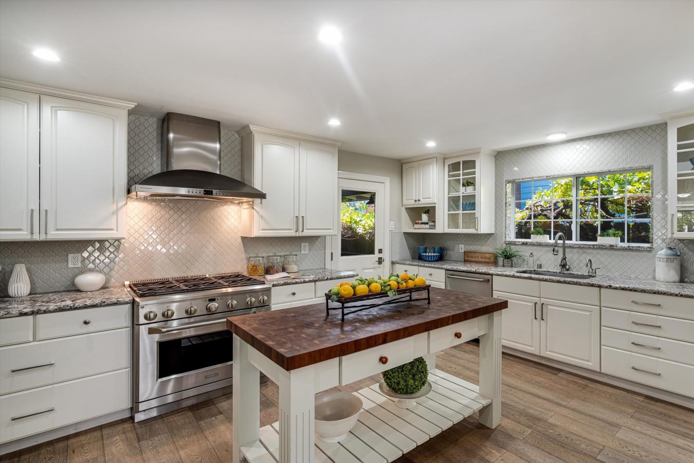 Calistoga, Napa, 94515, United States, 3 Bedrooms Bedrooms, ,2 BathroomsBathrooms,Residential,For Sale,1897946