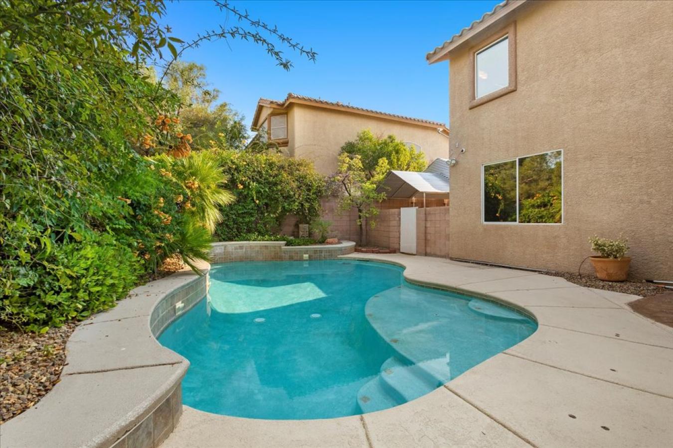 Henderson, Clark, 89012, United States, 5 Bedrooms Bedrooms, ,3 BathroomsBathrooms,Residential,For Sale,1897944