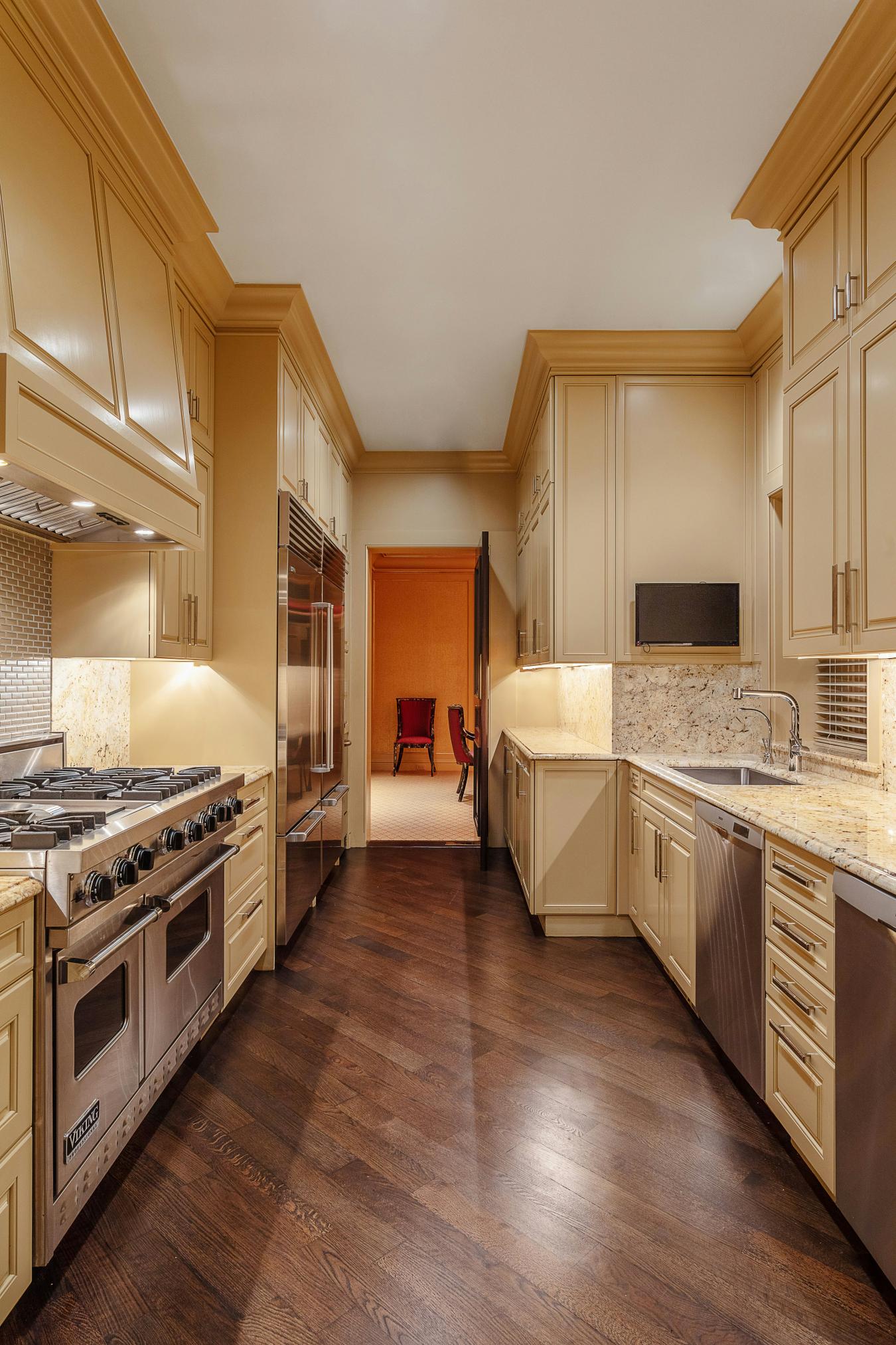 New York, New York, 10021, United States, 6 Bedrooms Bedrooms, ,8 BathroomsBathrooms,Residential,For Sale,1897945