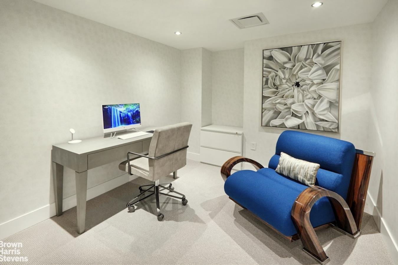 New York, New York, 10128, United States, 4 Bedrooms Bedrooms, ,3 BathroomsBathrooms,Residential,For Sale,1897943