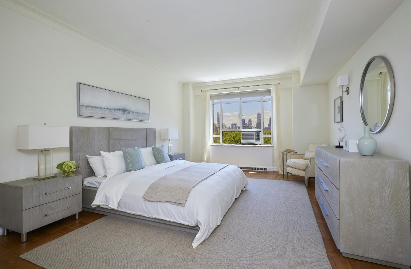 New York, New York, 10023, United States, 3 Bedrooms Bedrooms, ,3 BathroomsBathrooms,Residential,For Sale,1967475