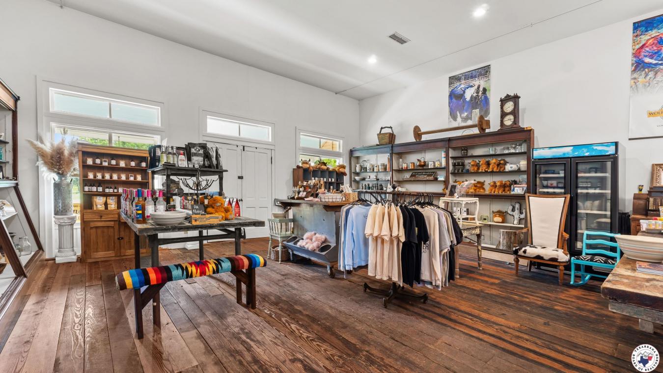 Washington, Hempstead, 71832, United States, 8 Bedrooms Bedrooms, ,9 BathroomsBathrooms,Residential,For Sale,1897927