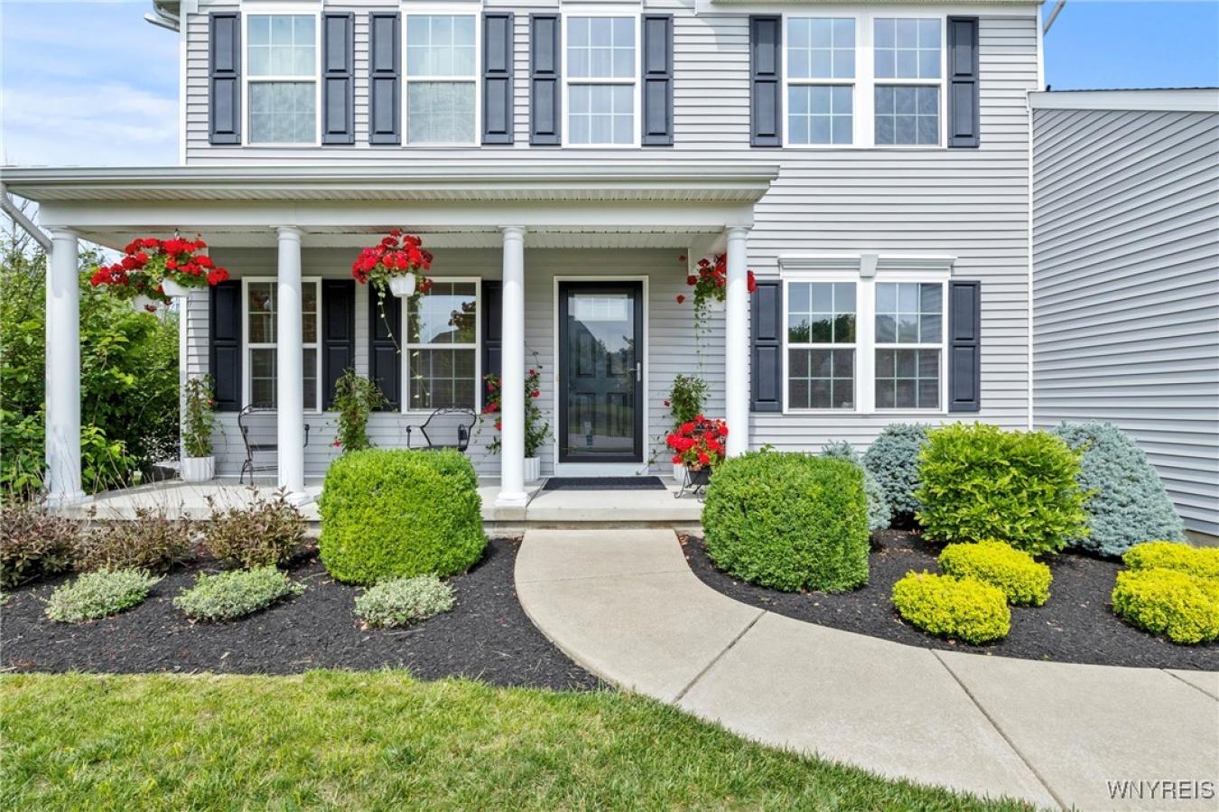 Hamburg, Erie, 14075, United States, 4 Bedrooms Bedrooms, ,2 BathroomsBathrooms,Residential,For Sale,1899135