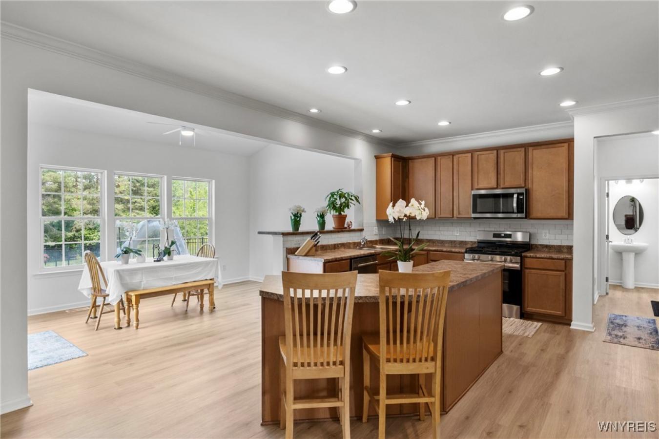 Hamburg, Erie, 14075, United States, 4 Bedrooms Bedrooms, ,2 BathroomsBathrooms,Residential,For Sale,1899135
