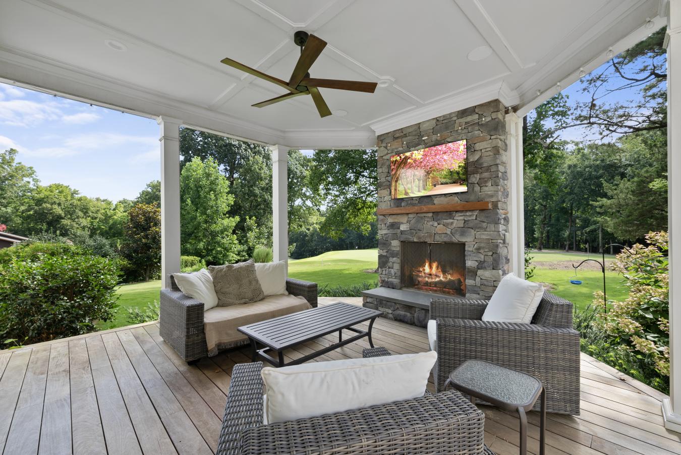 Durham, Durham, 27705, United States, 6 Bedrooms Bedrooms, ,3 BathroomsBathrooms,Residential,For Sale,1897925