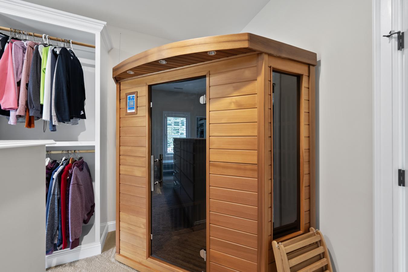 Durham, Durham, 27705, United States, 6 Bedrooms Bedrooms, ,3 BathroomsBathrooms,Residential,For Sale,1897925