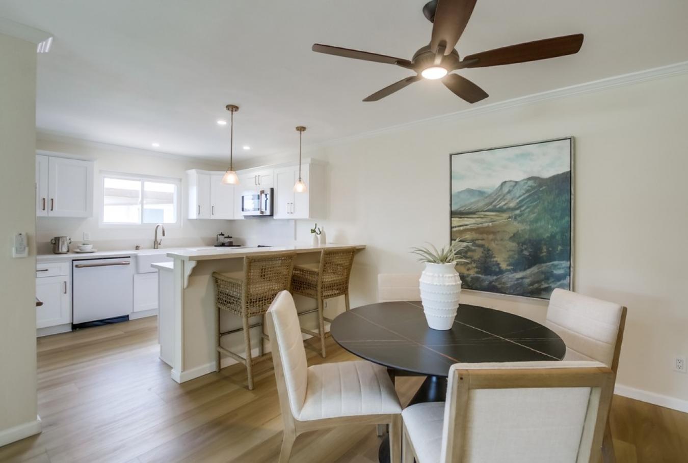 La Jolla, San Diego, 92037, United States, 2 Bedrooms Bedrooms, ,-2 BathroomBathrooms,Residential,For Sale,1897922