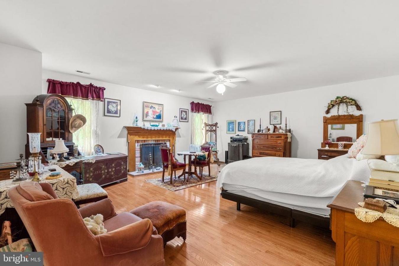 ASHTON, MONTGOMERY, 20861, United States, 2 Bedrooms Bedrooms, ,3 BathroomsBathrooms,Residential,For Sale,1899129