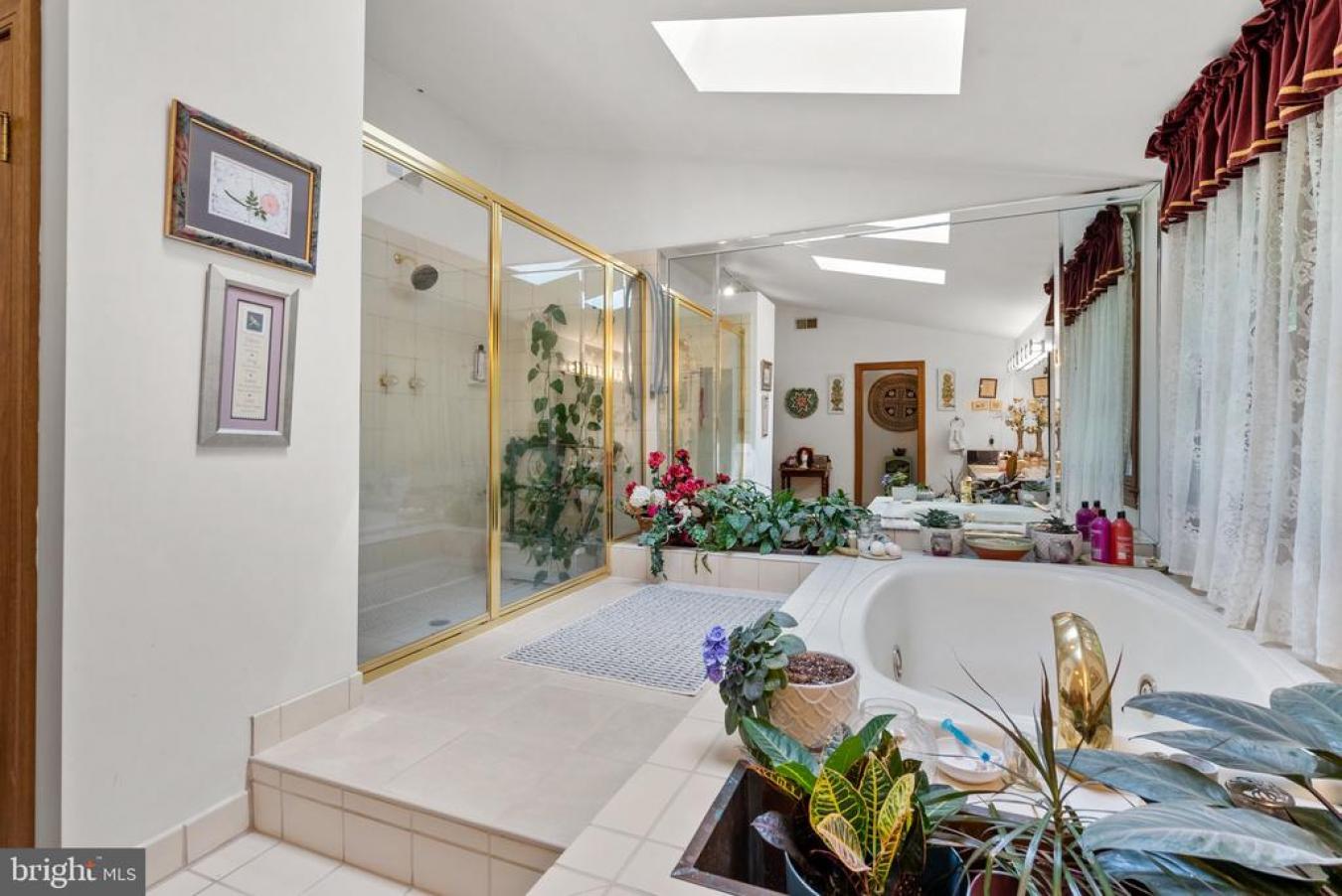 ASHTON, MONTGOMERY, 20861, United States, 2 Bedrooms Bedrooms, ,3 BathroomsBathrooms,Residential,For Sale,1899129