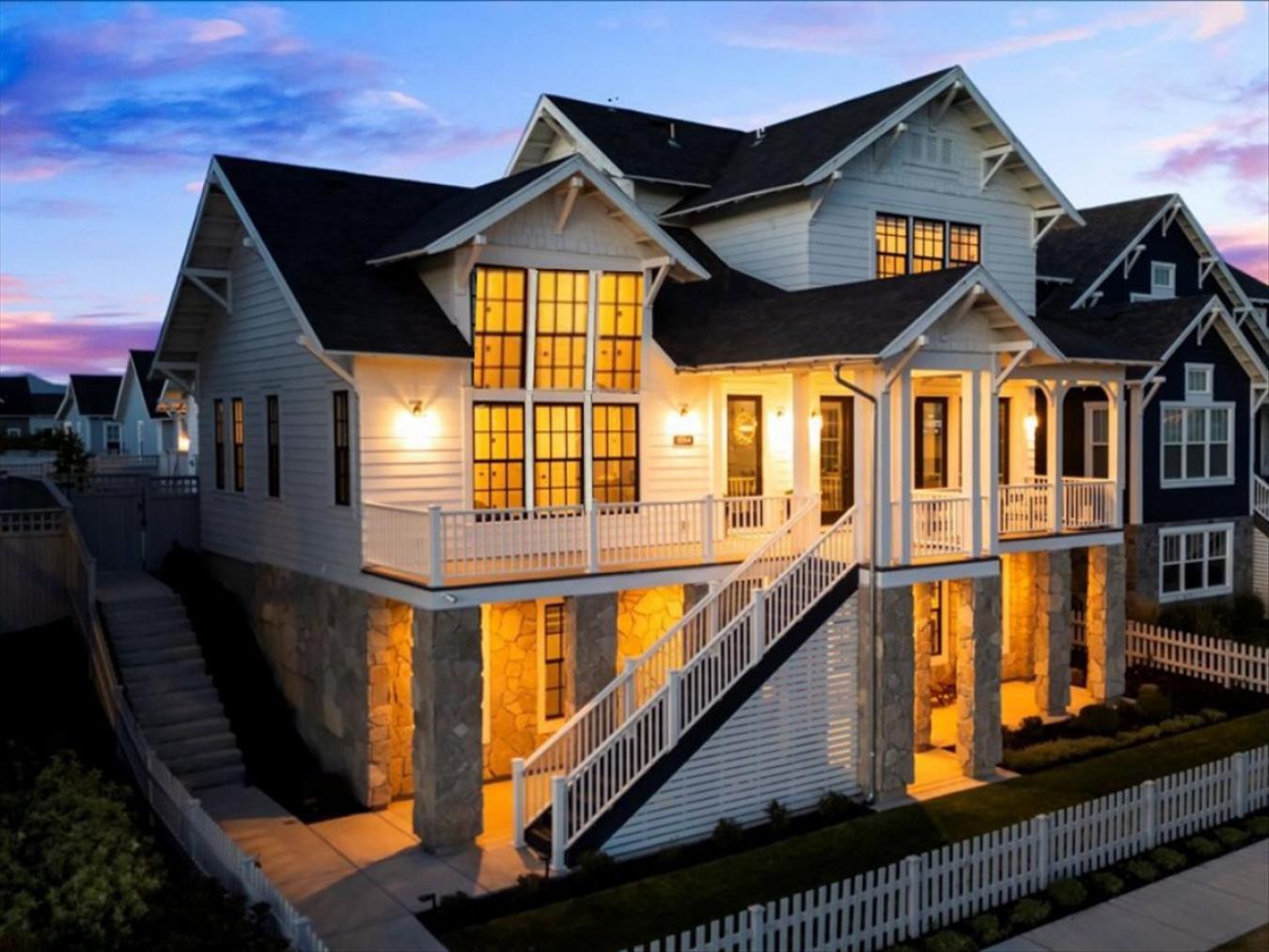 South Jordan, Salt Lake, 84009, United States, 4 Bedrooms Bedrooms, ,6 BathroomsBathrooms,Residential,For Sale,1909780