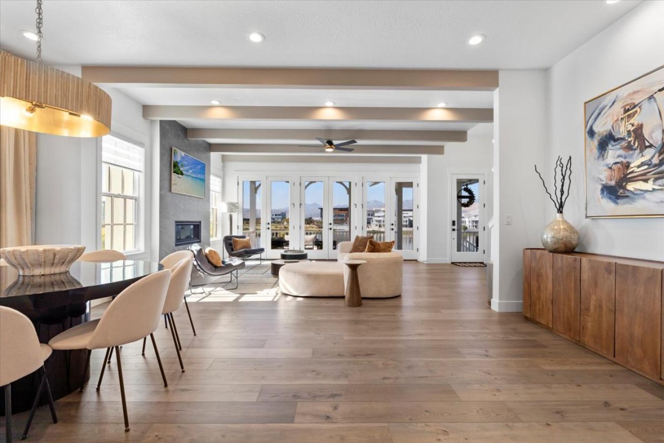 South Jordan, Salt Lake, 84009, United States, 4 Bedrooms Bedrooms, ,6 BathroomsBathrooms,Residential,For Sale,1909780