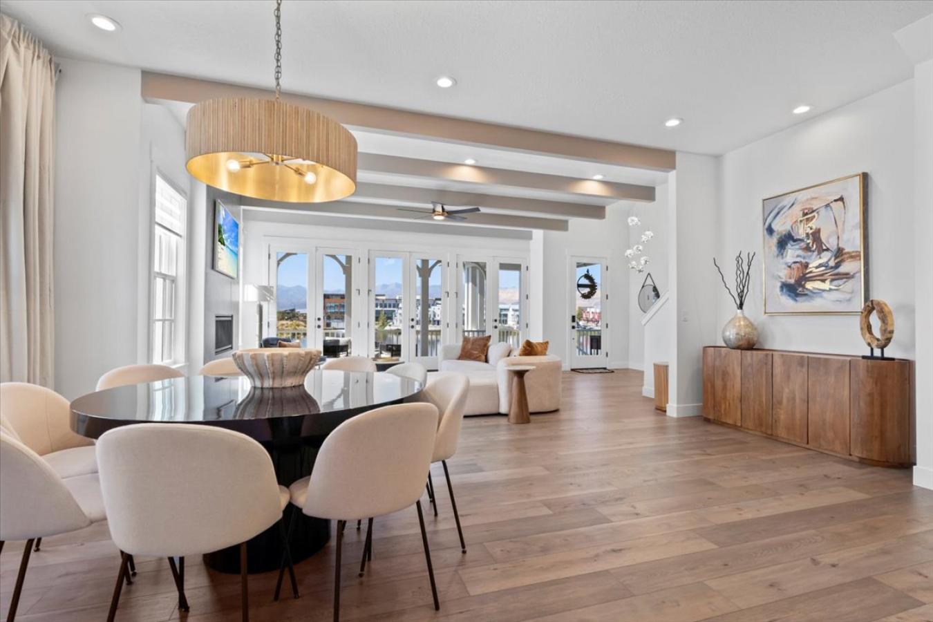 South Jordan, Salt Lake, 84009, United States, 4 Bedrooms Bedrooms, ,6 BathroomsBathrooms,Residential,For Sale,1909780