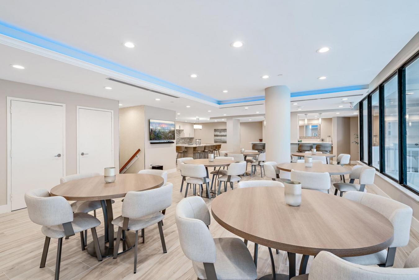 Singer Island, Florida, 33404, United States, 2 Bedrooms Bedrooms, ,2 BathroomsBathrooms,Residential,For Sale,1899128