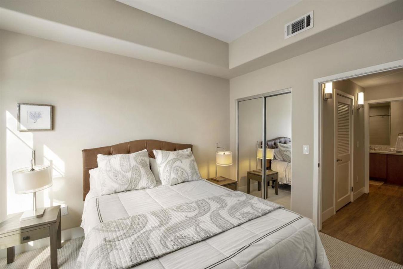 San Diego, San Diego, 92103, United States, 2 Bedrooms Bedrooms, ,2 BathroomsBathrooms,Residential,For Sale,1899124